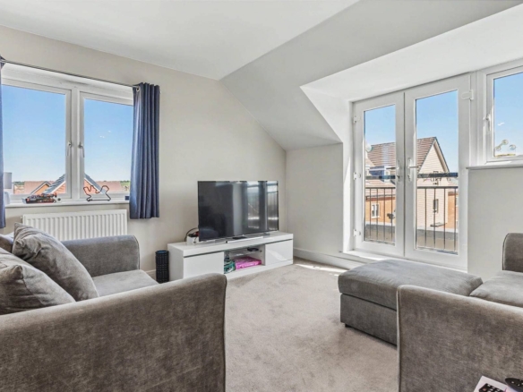 Flat 7 2 Newlands Place - Image 1